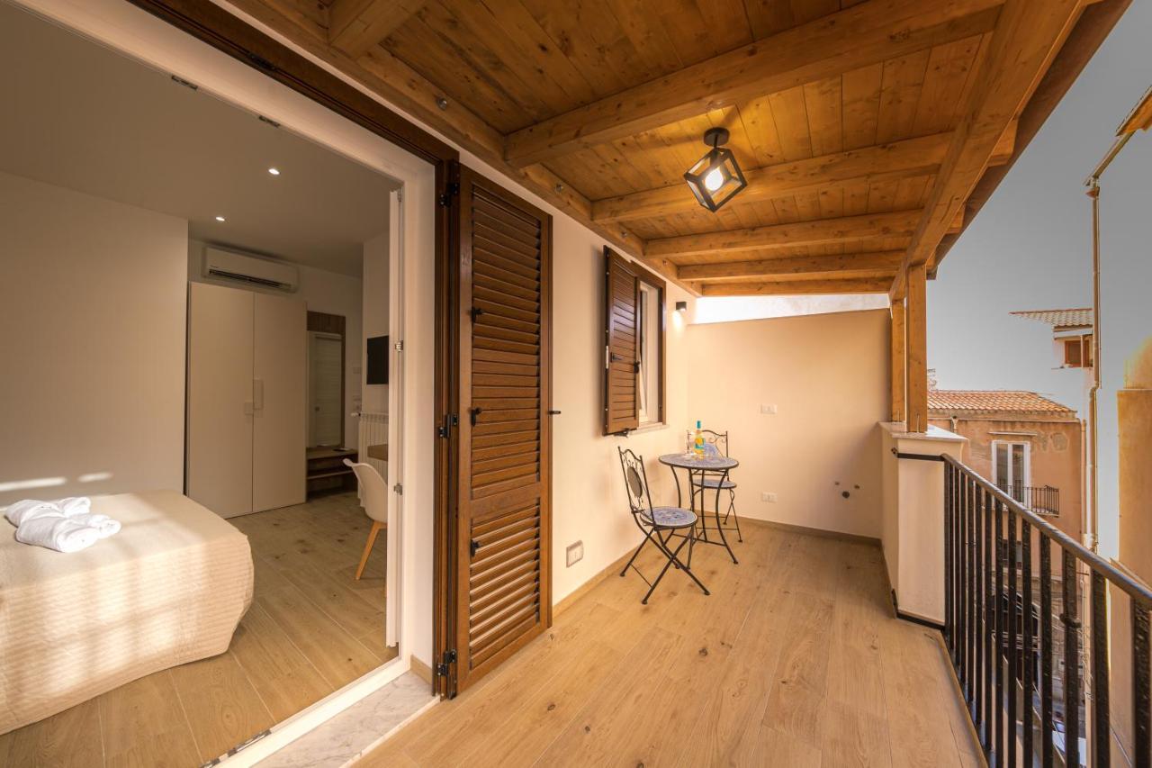 Coresi Rooms 체팔루 외부 사진