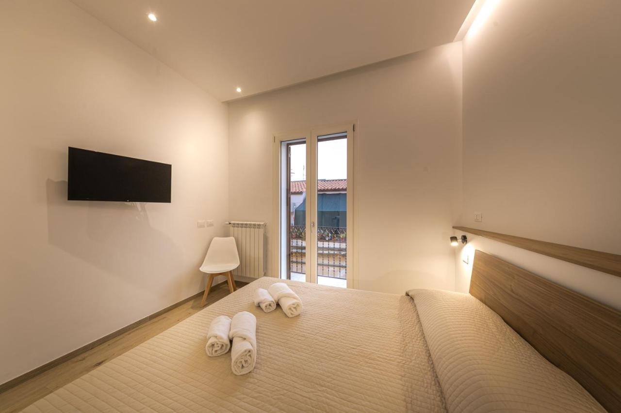 Coresi Rooms 체팔루 외부 사진