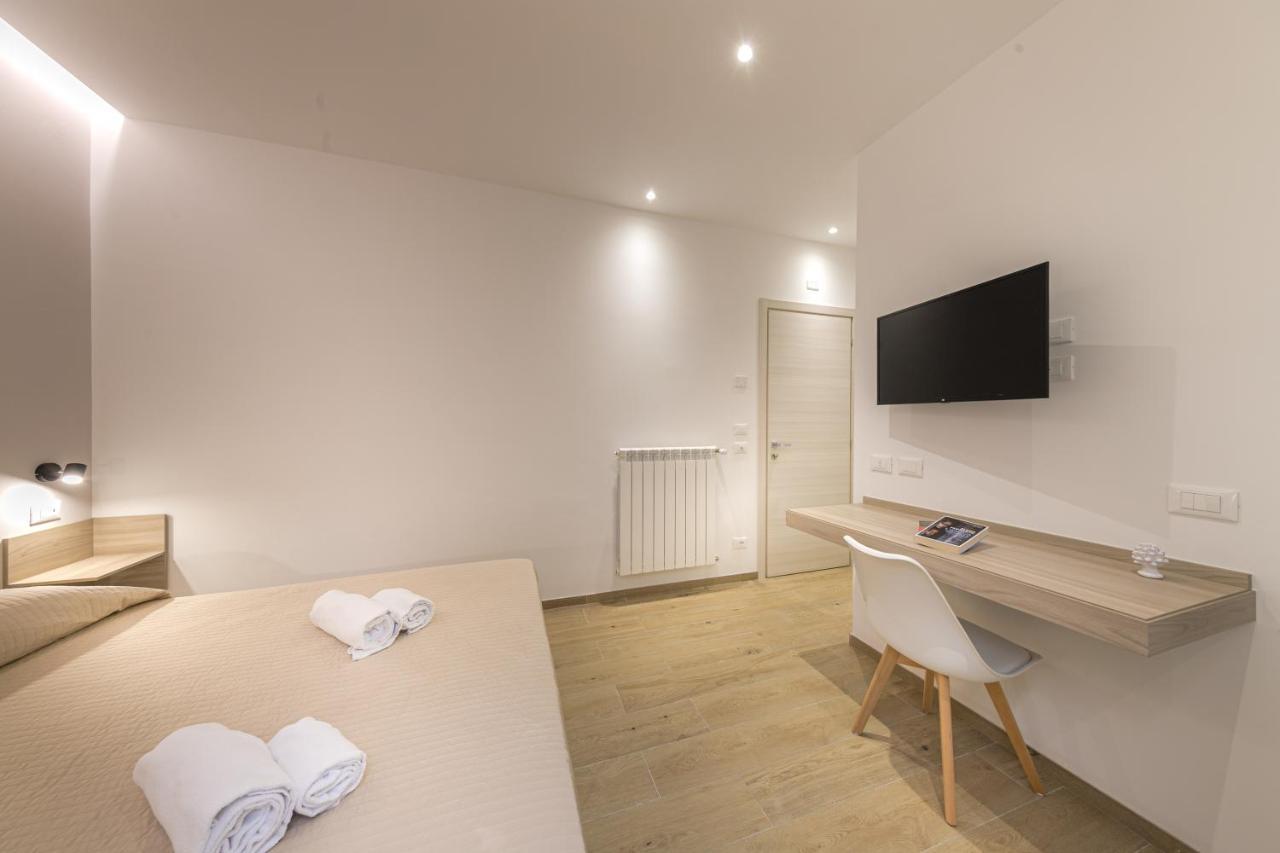 Coresi Rooms 체팔루 외부 사진